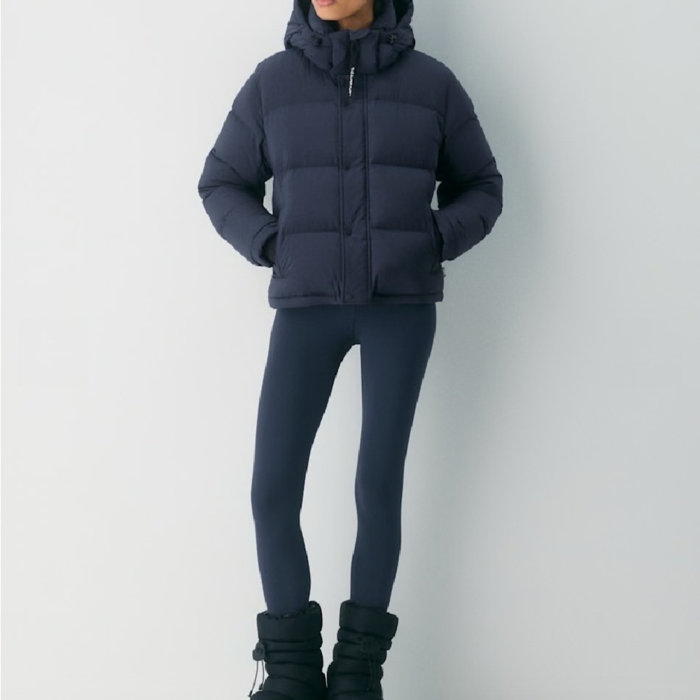 Aritzia Super Puff Cropped Jacket